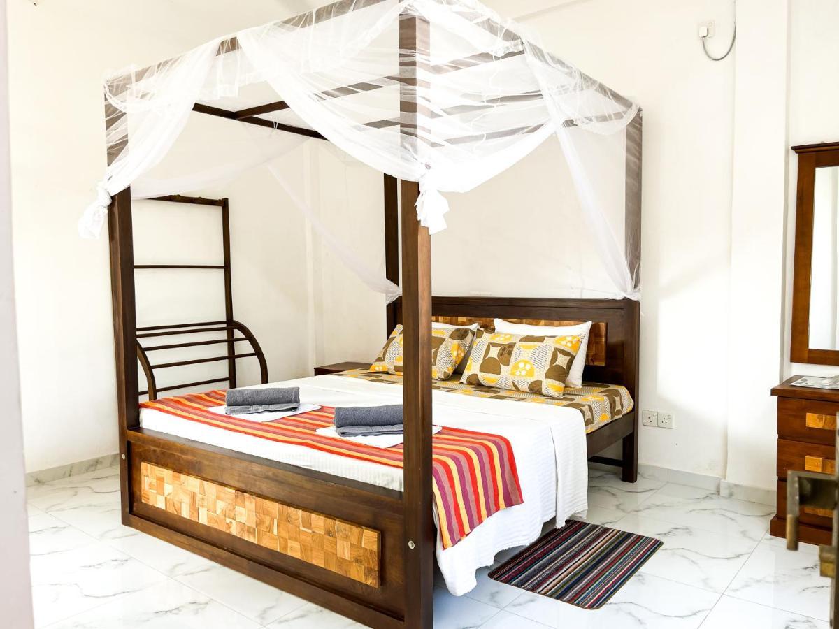 Memories Weligama Hostel Exterior photo